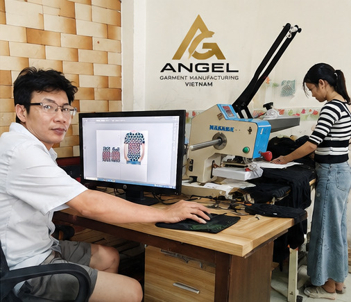 About ANGEL Nhân viên ANGEL thiết kế và phát triển mẫu trang phục thể thao.