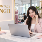 Nhân viên ANGEL trao đổi với khách hàng tại khu trưng bày trang phục